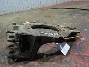 9424230306 MERCEDES Щит опорный задний