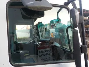 9417200420 MERCEDES Стекло двери правое
