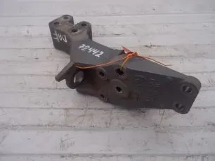 1305425 DAF Опора амортизатора кабины