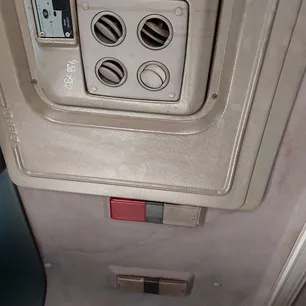 1281147 DAF Плафон салонный