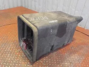 5010505632 RENAULT Ящик инструментальный