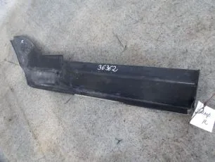 20360199 VOLVO Спойлер по раме
