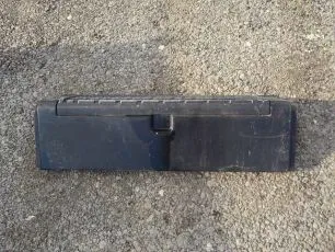 5010268065 RENAULT Корпус подножки верхний правый