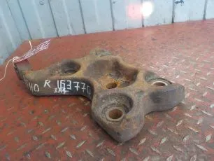 5010600043 RENAULT Опора заднего амортизатора правая