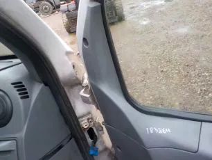 3802068 IVECO Накладка зеркала правого