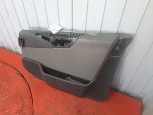 82909849 VOLVO Обшивка двери