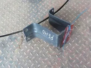 5010367349 RENAULT Кронштейн насоса подъема кабины