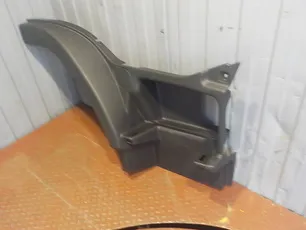 TD0751057R TANGDE Корпус подножки верхний правый