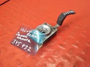 82232959 VOLVO Замок капота