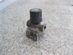 3173152 VOLVO Клапан аварийного растормаживания