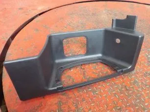 ME81615100680 MEGATRUCK Корпус подножки нижний правый