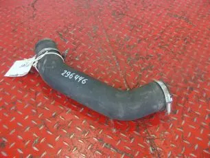 21390591 VOLVO Патрубок водяной