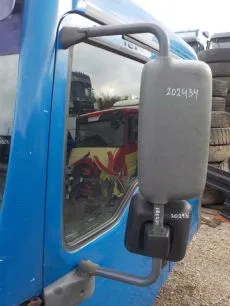81637316565 MAN Кронштейн зеркала