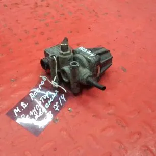 44310306 MERCEDES Регулятор давления