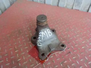9425531338 MERCEDES Кронштейн цилиндра подъёма кабины