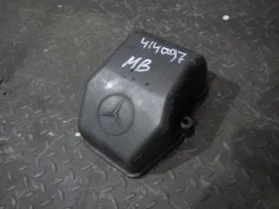 4570100130 MERCEDES Клапанная крышка