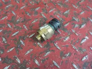 20424056 VOLVO Датчик давления воздуха