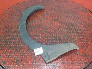 504099744 IVECO Накладка крыла