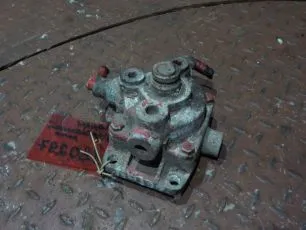 5010216962 RENAULT Клапан ускорительный