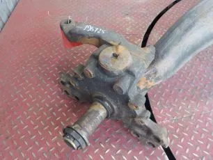 20455922 VOLVO Кулак поворотный