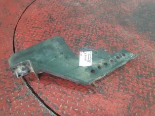 41298020 IVECO Кронштейн усилителя бампера правый