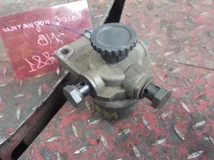 900112 MERCEDES Насос подкачки