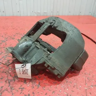 21487594 VOLVO Суппорт задний правый