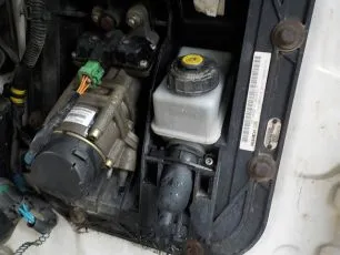 5001864263 RENAULT Главный цилиндр сцепления