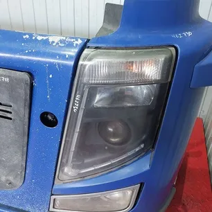 82304599 VOLVO Фара левая