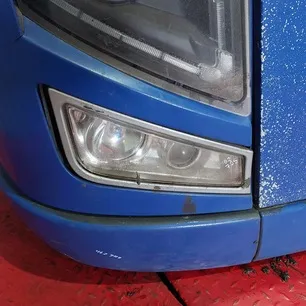 21297917 VOLVO Фара противотуманная правая