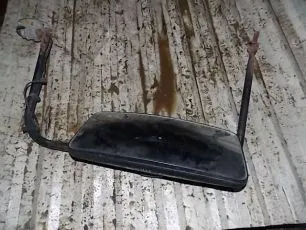 YT001324683 MERCEDES Зеркало правое
