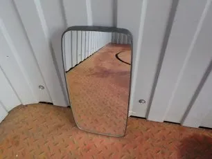 81637336034 MAN Стекло зеркала