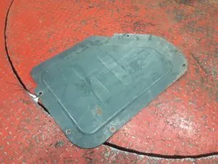 20721799 VOLVO Защита бака AdBlue