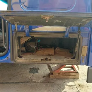 8191540 VOLVO Рамка бардачка