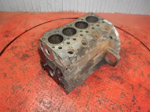 9040104005 MERCEDES Блок двигателя