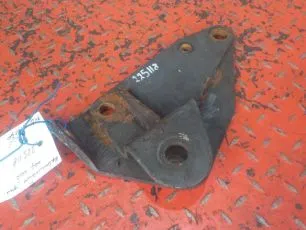 9735501138 MERCEDES Кронштейн цилиндра подъёма кабины