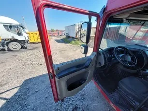1676218 DAF Дверь левая