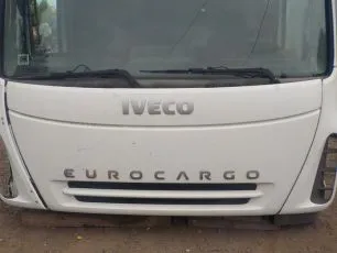 504027461 IVECO Капот