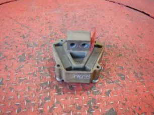 41219892 IVECO Подушка двигателя