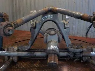 20455167 VOLVO Кронштейн задней балки