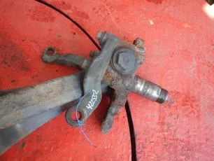 20543284 VOLVO Кулак поворотный
