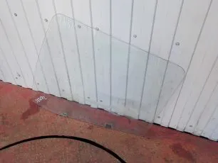 81626450030 MAN Стекло двери правое