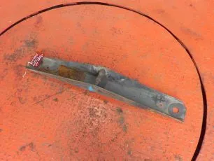 8143608 IVECO Ответная часть замка кабины