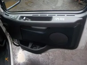 21340030 VOLVO Обшивка двери