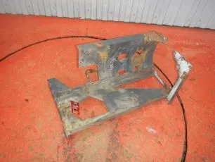 20720904 VOLVO Кронштейн ресивера
