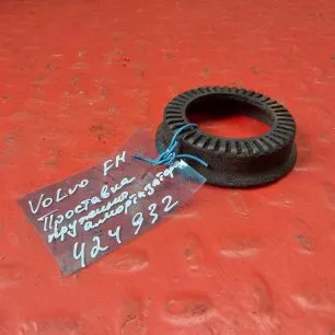 20734773 VOLVO Проставка пружины амортизатора кабины