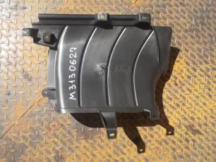 M3130627 MARSHALL Дефлектор кабины внутренняя часть правая