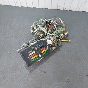 5001856183 RENAULT Электропроводка кабины