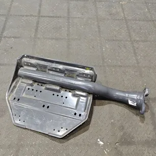 2054581 SCANIA Кронштейн крыла заднего