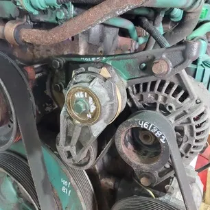 20739751 VOLVO Натяжитель ремня